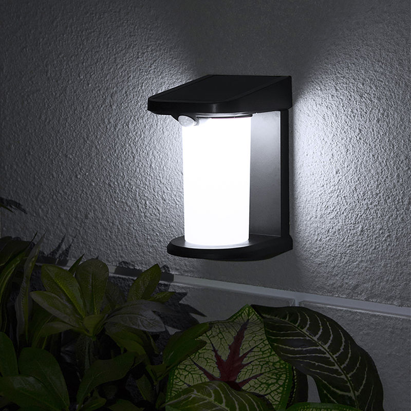 ضوء الحائط LED يعمل بالطاقة الشمسية مستشعر الحركة الخارجي 80 CRI 45LM مستشعر الحركة المقاوم للماء الأمن يعمل بالطاقة الشمسية