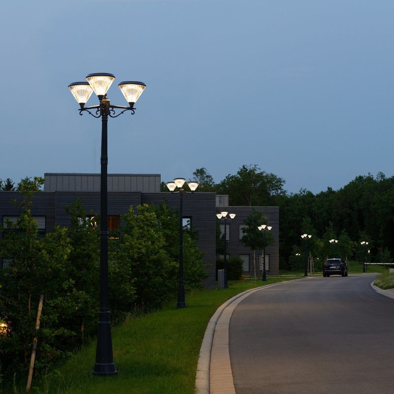 IP65 في الهواء الطلق للطاقة الشمسية LED المناظر الطبيعية مسار الضوء أضواء حديقة بالطاقة الشمسية 3 مصابيح أمامية