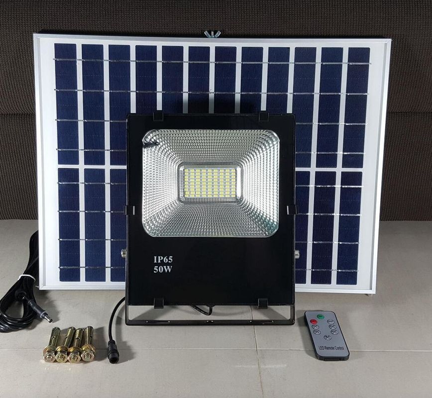 Synsvo Solar Power LED Floodlight Off Grid مع 500W مستشعر للطاقة الشمسية لوحة الإعلانات