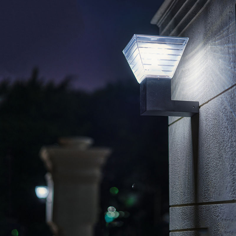 90 lm / w LED الشمسية الجدار الخفيفة في الهواء الطلق 3.2V مصباح خارجي حديث ABS حديقة المناظر الطبيعية