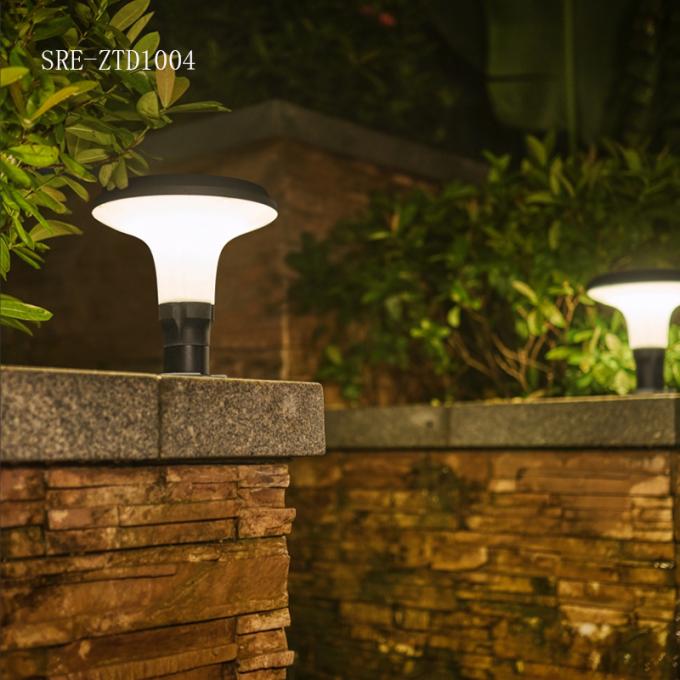 Aluminum Die Cast PC Shade Outdoor Water Proof Fence Solar LED Garden Gate Pillar Light