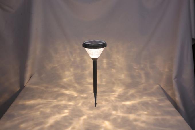 Good Price Outdoor Landscape Waterproof LED Solar Powered Light for Lawn, Pathway, Garden